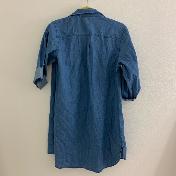 Denim top with flower embroidery - Picture 2 of 2